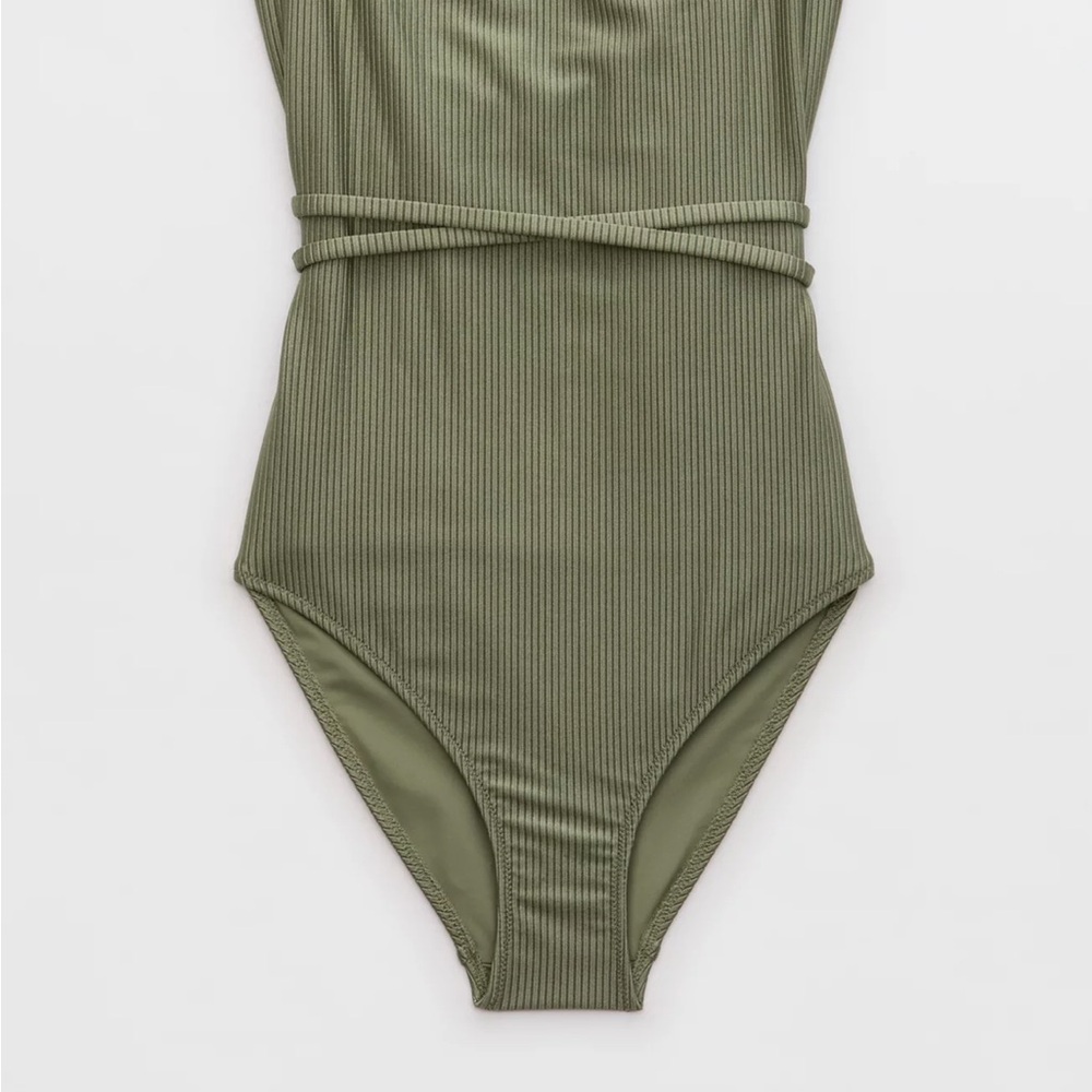 NWT Aerie Shine Rib Strappy One Piece